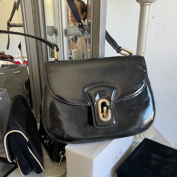 Gucci - Picture 1 of 4